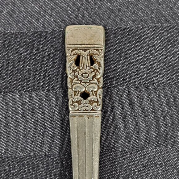 Vintage Oneida Community Plate Silverplate 4 Teaspoons Coronation Pattern - Picture 3 of 10